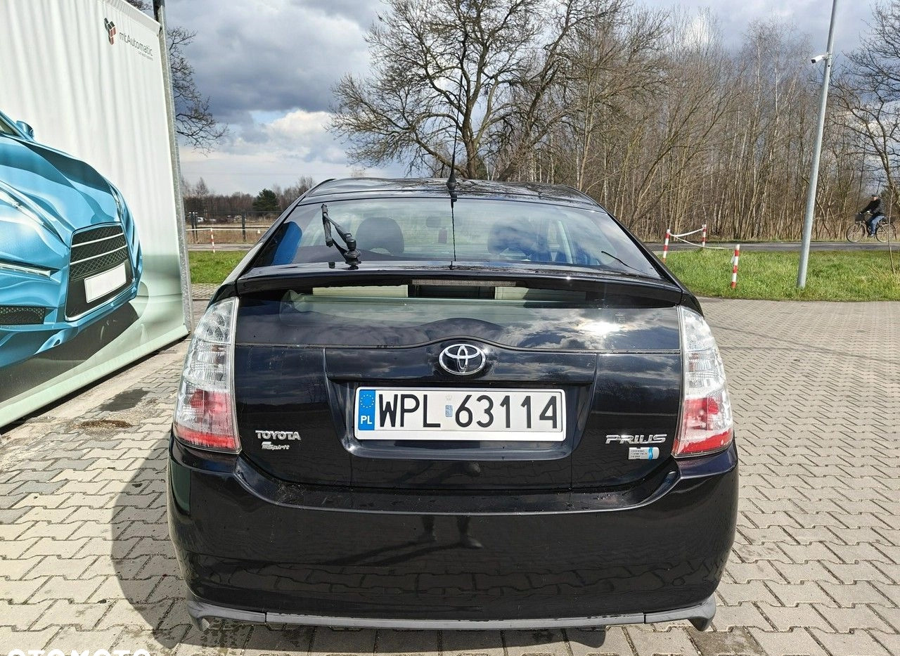 Toyota Prius cena 10900 przebieg: 348100, rok produkcji 2005 z Karczew małe 172